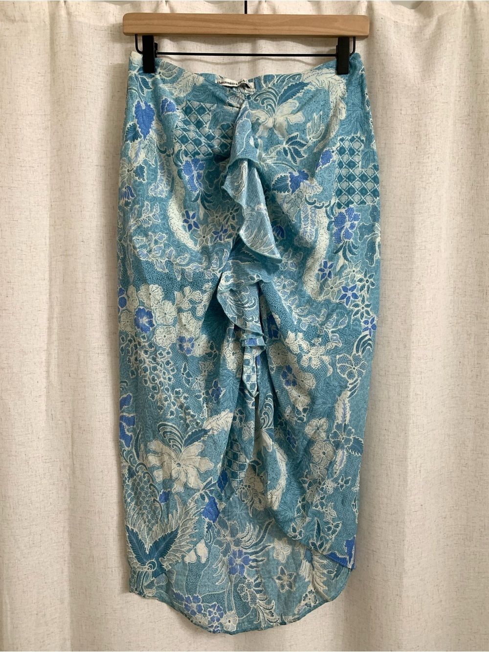 Abercrombie & Fitch Blue Floral Ruffle Tiered Cascading Crinkle Swim Sarong Sm - Picture 2 of 7